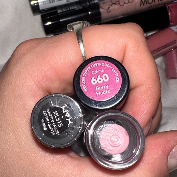 Brand New Lip Bundle - Picture 2 of 3